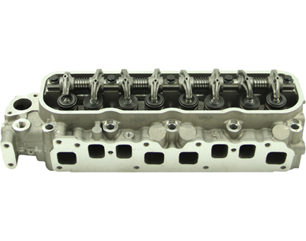 4Y CYLINDER HEAD WITH ROKER ARMS